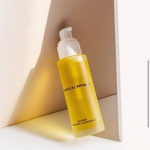 Botanical Republic Nourish Hydrating Cleansing Oil
